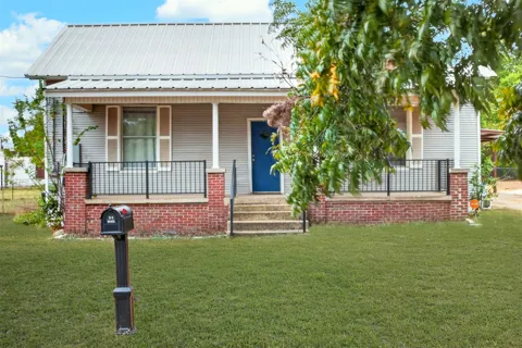 102 Poplar Street