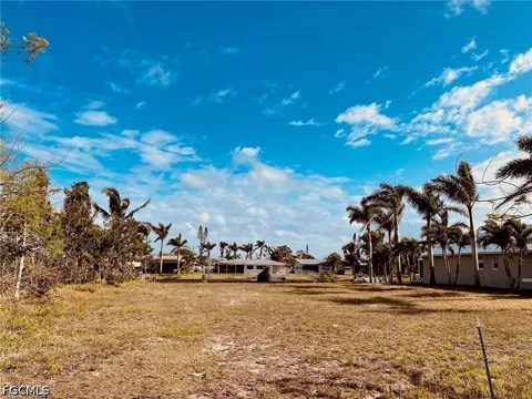 Calusa Court