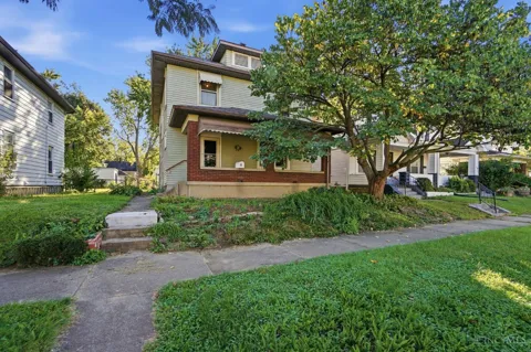 111 Sutphin Street