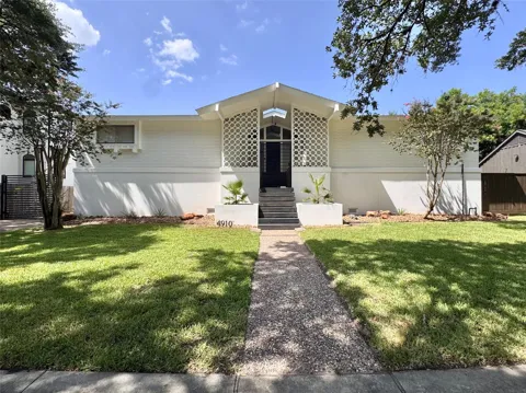4910 Heatherglen Drive