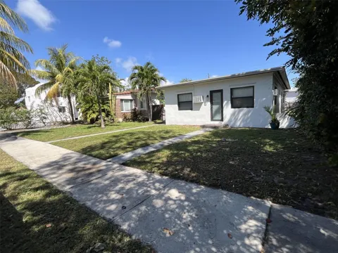 1639 Funston St #2