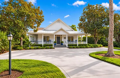 807 CAROLINA CIRCLE SW
