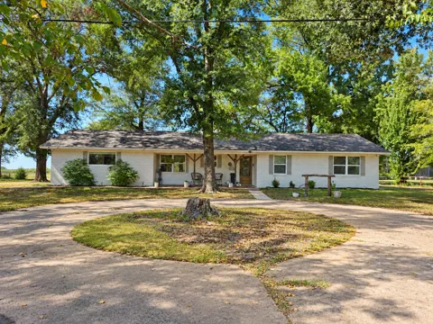 1426 Farm Road 2560