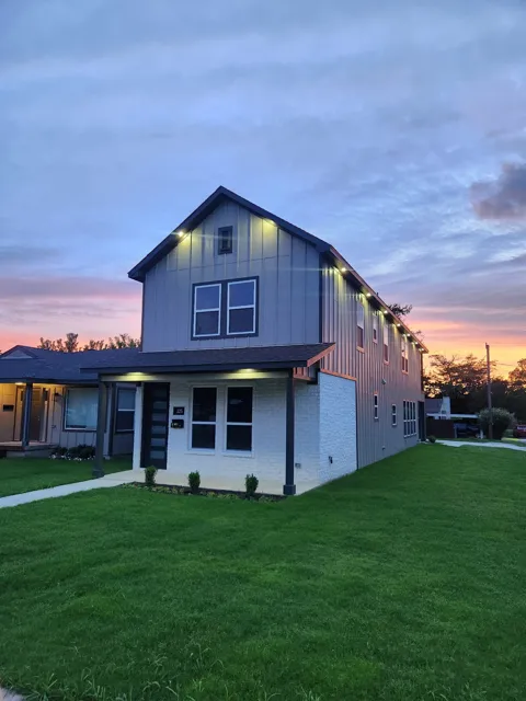 225 Nw 16th Street