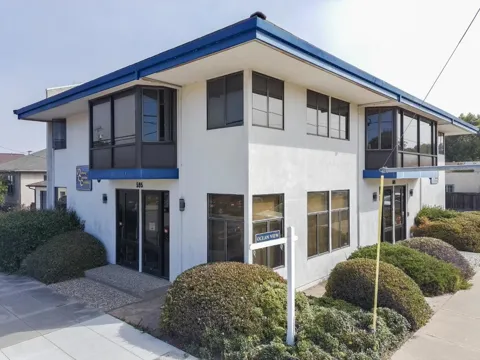 595 Figueroa Street