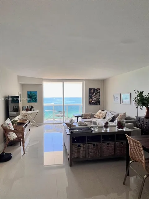 10275 Collins Ave #1420