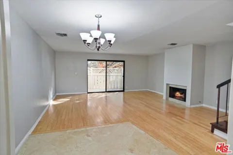 4365 Mclaughlin Avenue #18