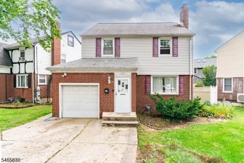 185 W Passaic Ave