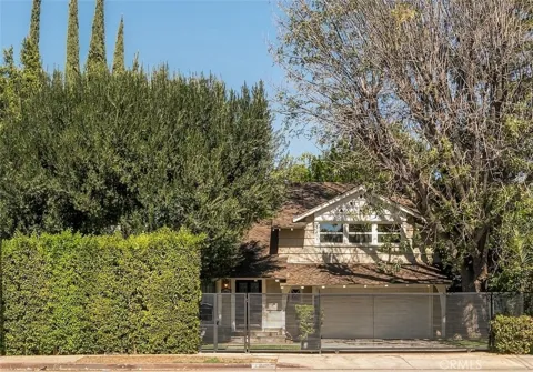 13047 Magnolia Boulevard