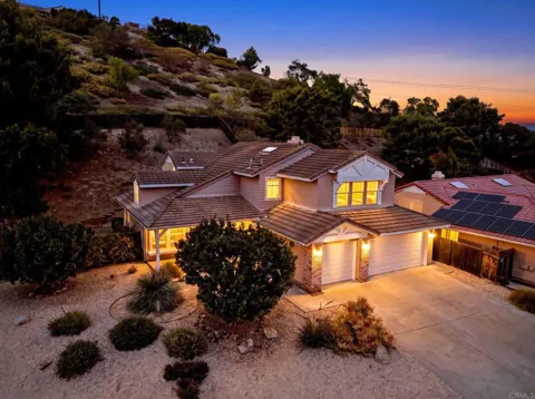 3434 Ashwood Court