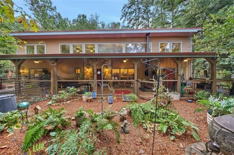 185 Sassafras Drive