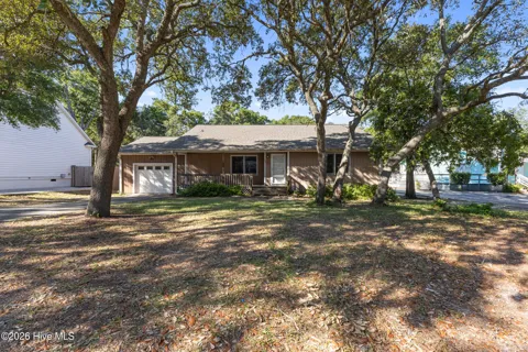 502 Peninsula Drive