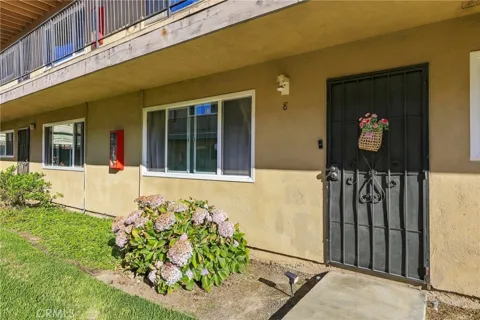 5535 Ackerfield #8