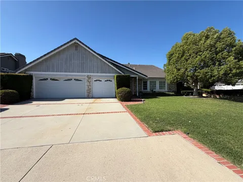 4325 Mahogany Circle