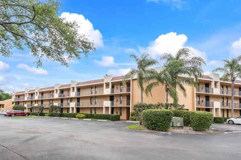 5828 CORAL LAKE DRIVE #304