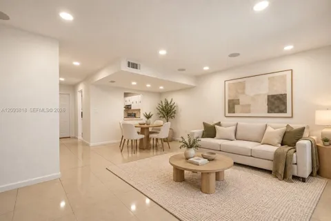 17086 NW 55th Ave
