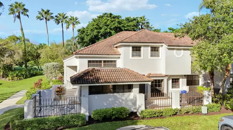 587 Prestwick Circle #2