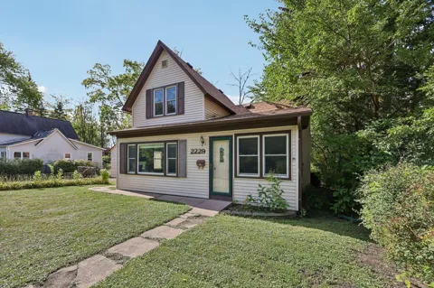 2229 Oak Hill Place