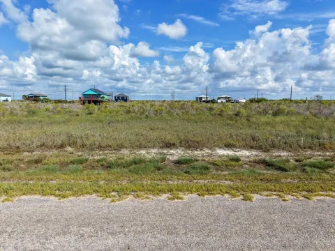 279 W Live Oak