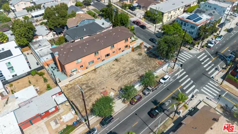 1301 Alexandria Avenue