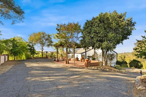 335 Morro Hills Road