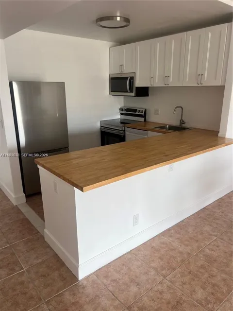1455 Treasure Dr #5B