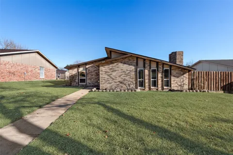 3422 Knoll Point Drive