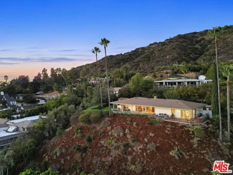2271 Hill Drive