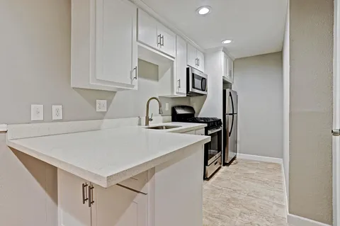 2148 Harold Street #2