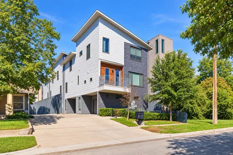 5923 Hudson Street #103