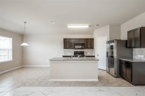 5816 Montrelia Drive