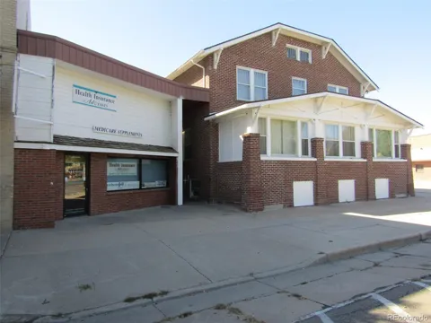 411 Main Street