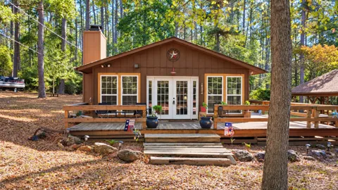 1048 Holly Trail