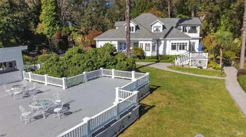 620 El Salto Drive