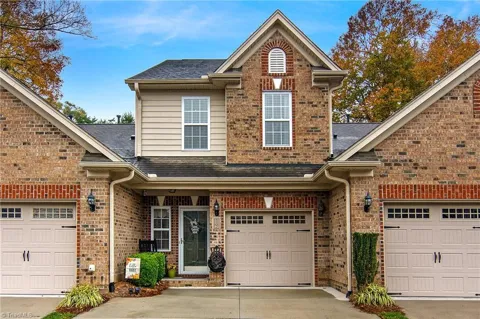 1202 Southlake Court