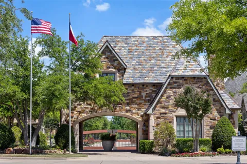 6009 Heron Bay Lane