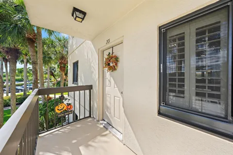 601 SEAFARER CIRCLE #201
