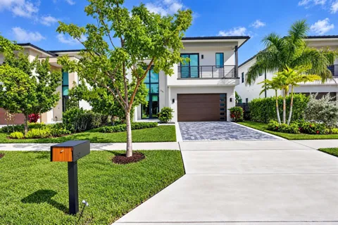237 NE 11th Street
