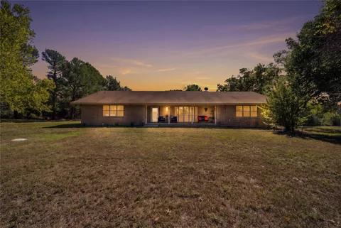 372099 E 1000 ROAD