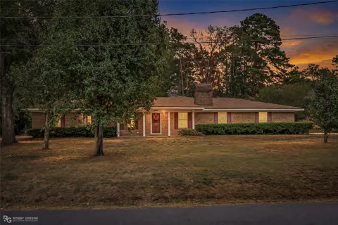 1204 Park Hwy