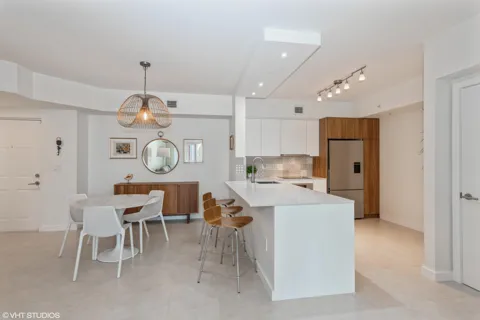 17100 BAY ROAD #1616