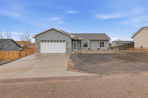 830 S Blakeland