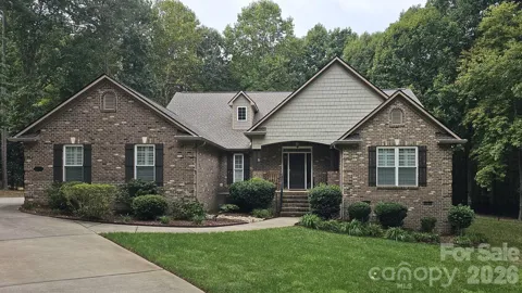 4587 Sawgrass Court
