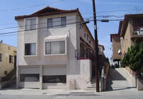 713 Grand #6-A