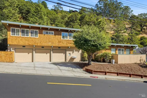 92 Elizabeth Way
