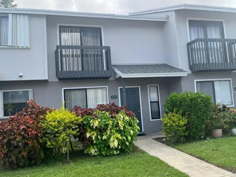 4105 INLET CIRCLE