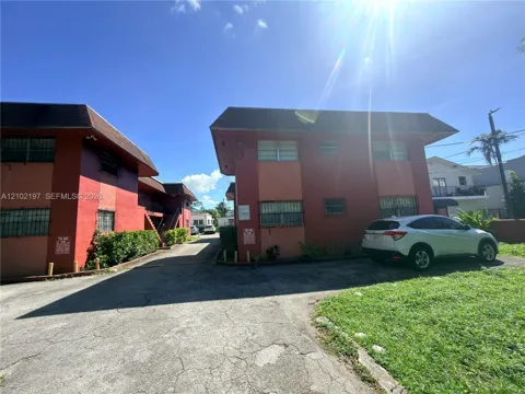 747 NW 13th Ave #2
