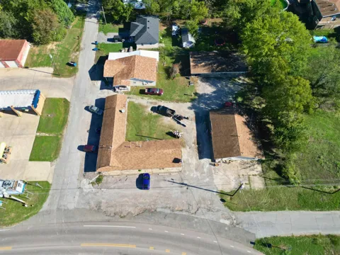 104 S Veterans Drive E
