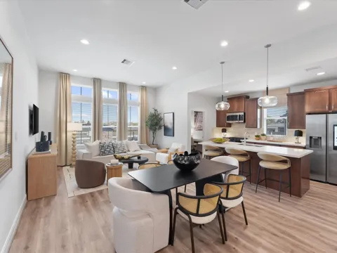 9217 Washington Heights