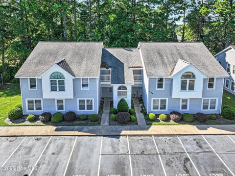 126 W Victoria Court #F